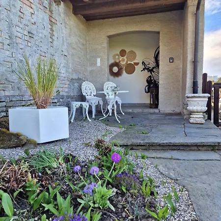 Peaceful Tiny House Near Forest Dom wakacyjny