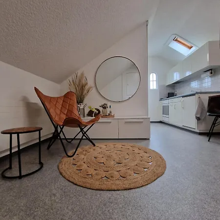 Peaceful Tiny House Near Forest Ferienhaus *