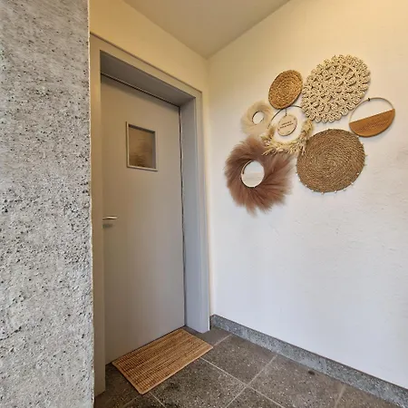 Peaceful Tiny House Near Forest Casa de Férias