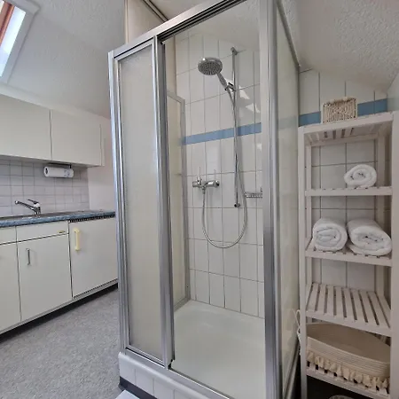 Peaceful Tiny House Near Forest Holiday home *