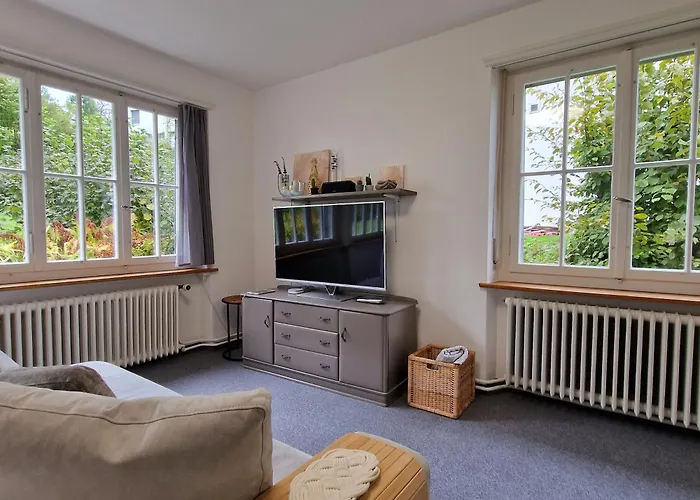 Сasa de vacaciones Peaceful Tiny House Near Forest Rorschacherberg