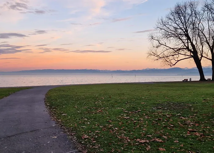 Peaceful Tiny House Near Forest Dom wakacyjny Rorschacherberg