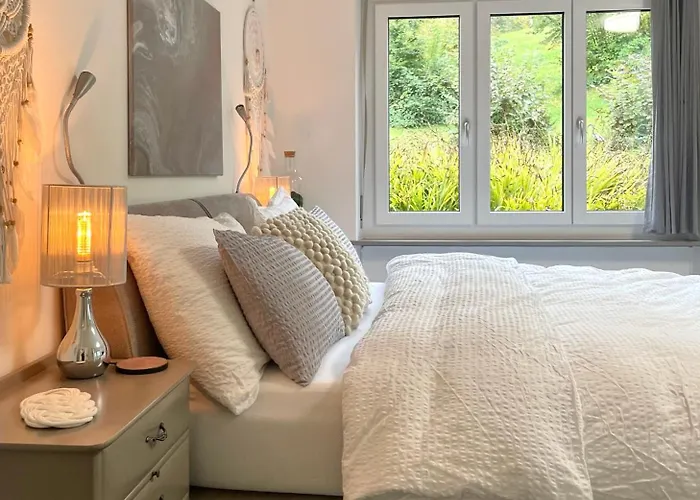 Peaceful Tiny House Near Forest